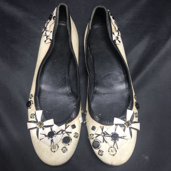 Gucci White Floral Flats - Picture 4 of 12